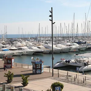 apartamentos-cambrils-puerto.catalonia-hotels.com/